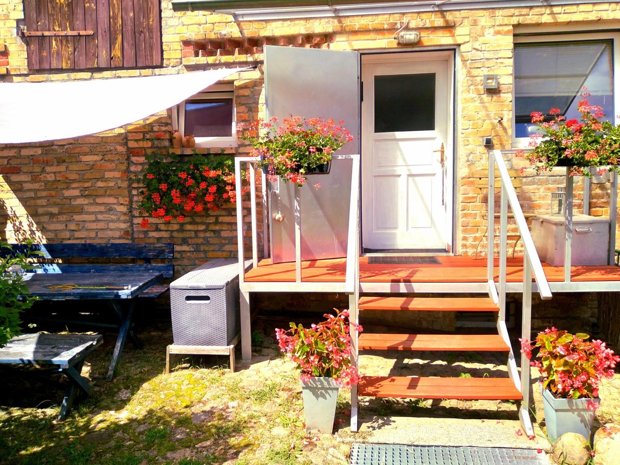 Dom Sztuk - House Of Arts Appartement Międzyrzecz Buitenkant foto