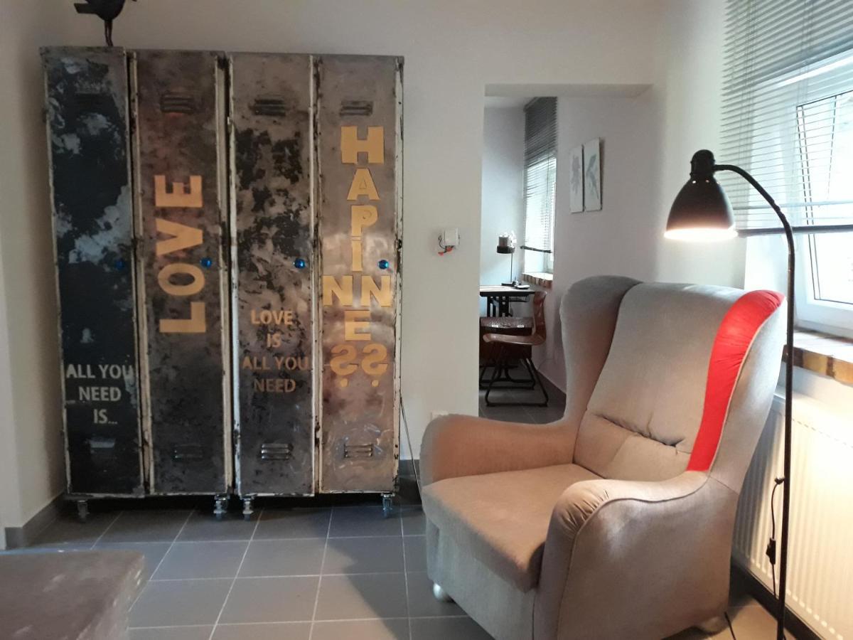 Dom Sztuk - House Of Arts Appartement Międzyrzecz Buitenkant foto